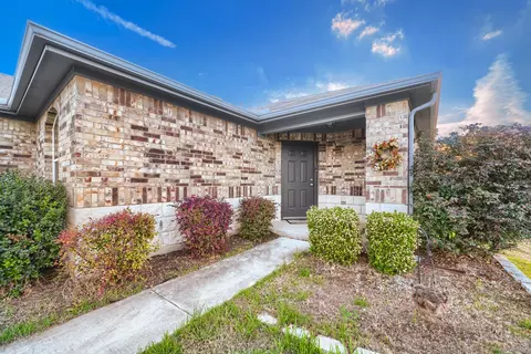 100 Liard River Rd, Hutto, TX 78634