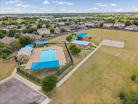 610 Sherry Dr, Leander, TX 78641 photo 28