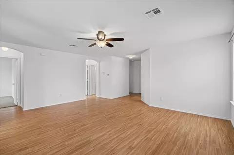 610 Sherry Dr, Leander, TX 78641 photo 7