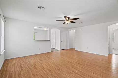 610 Sherry Dr, Leander, TX 78641 photo 8