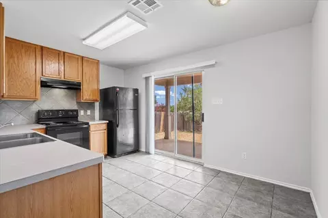 610 Sherry Dr, Leander, TX 78641 photo 9