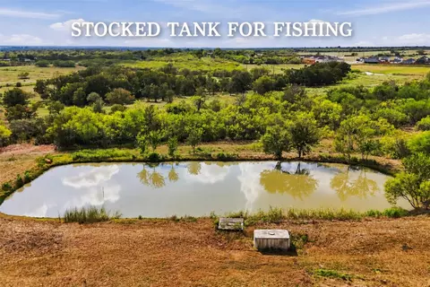 View/Area - 1871 Bridle Path Rd, Luling, TX 78648 photo 1 of 5