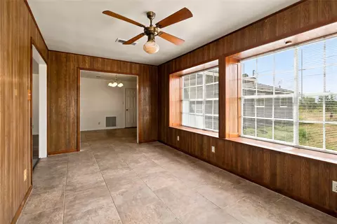 Living - 1871 Bridle Path Rd, Luling, TX 78648 photo 3 of 3