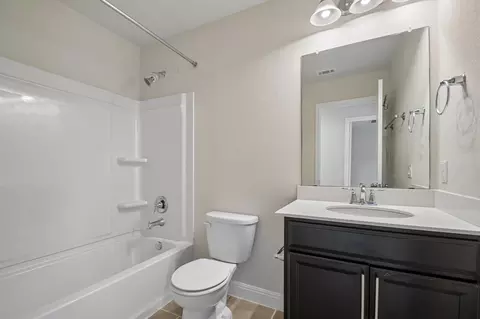 Bath - 10411 Turnbull Loop, Austin, TX 78717 photo 3 of 3