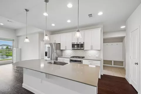 Kitchen - 10411 Turnbull Loop, Austin, TX 78717 photo 2 of 3