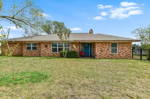 1601 Cr 463, Elgin, TX 78621