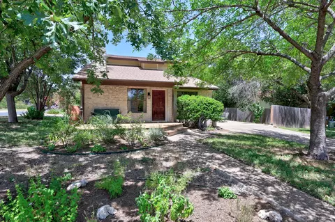 1910 Mirabeau St, Austin, TX 78727