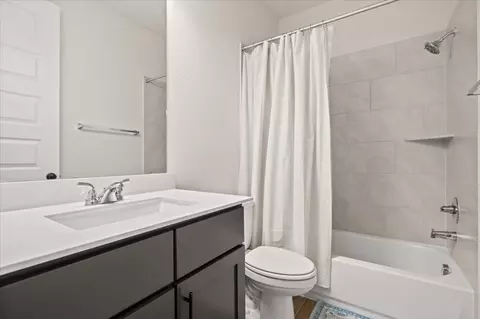 Bath - 120 Plumbago Loop, Bastrop, TX 78602 photo 4 of 4