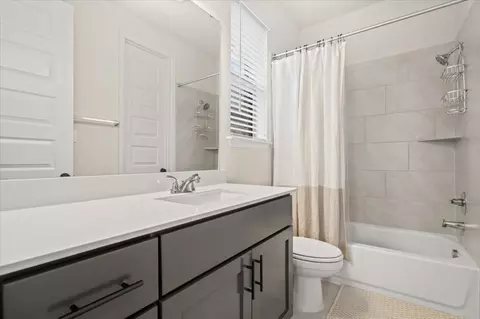 Bath - 120 Plumbago Loop, Bastrop, TX 78602 photo 1 of 4