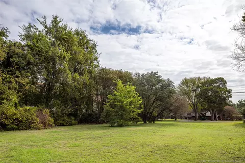 3820 Menchaca Rd, Austin, TX 78704 photo 5