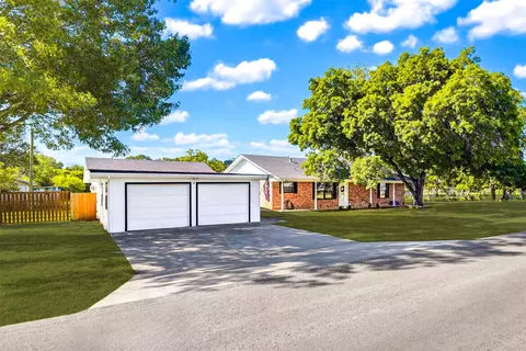 1350 Mary Preiss Dr, New Braunfels, TX 78132