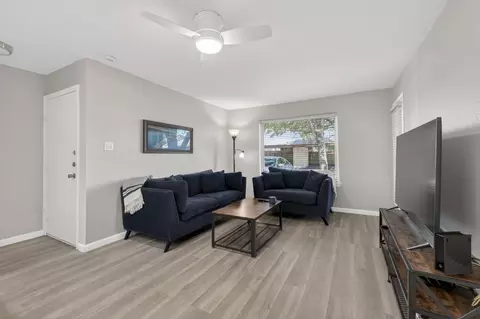 8210 Bent Tree Rd #116, Austin, TX 78759