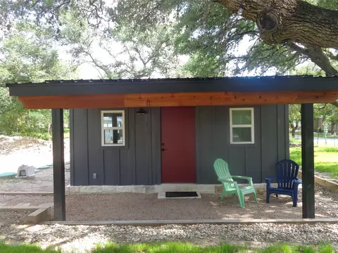 1009 Edgewater Fls, Canyon Lake, TX 78133