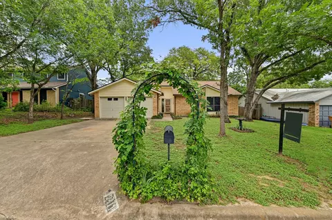 2411 Roehampton Dr, Austin, TX 78745