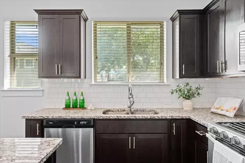 Kitchen - 1765 Rowdy Loop #47, Leander, TX 78641 photo 3 of 3