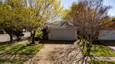 1001 Apple Cross Dr, Pflugerville, TX 78660