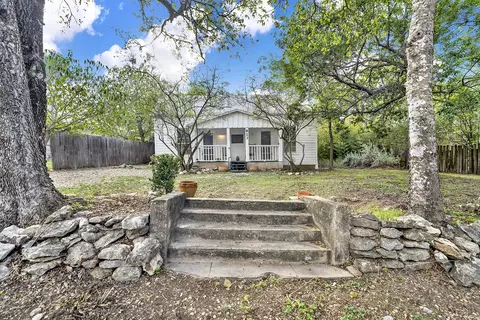 823 Midway St, San Marcos, TX 78666