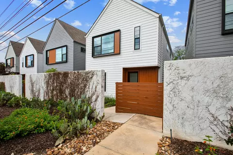 4020 Airport Blvd #14, Austin, TX 78722