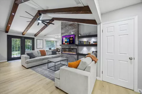 10414 Quail Ridge Dr, Austin, TX 78758