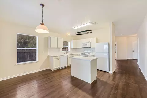 Kitchen - 14521 Gurneys Eagle Dr, Elgin, TX 78621 photo 2 of 2