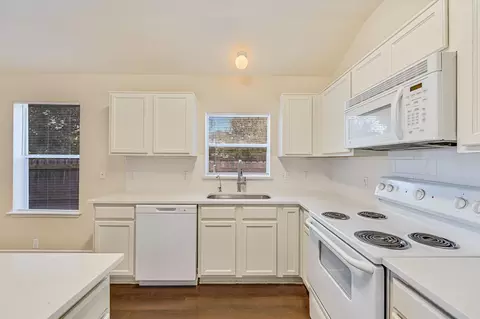 Kitchen - 14521 Gurneys Eagle Dr, Elgin, TX 78621 photo 1 of 2