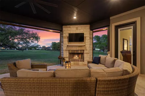 210 Miranda Way, Georgetown, TX 78633