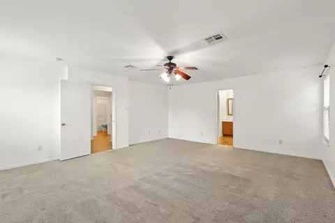 Bedroom - 6629 Doyal Dr, Austin, TX 78747 photo 3 of 7