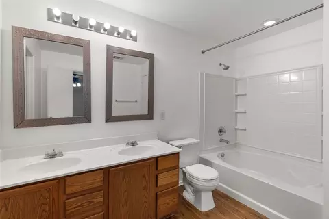 Bath - 6629 Doyal Dr, Austin, TX 78747 photo 3 of 5