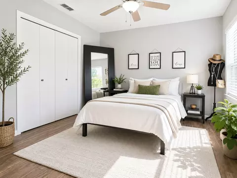 Bedroom - 208 Skyloop Dr, Austin, TX 78745 photo 2 of 2