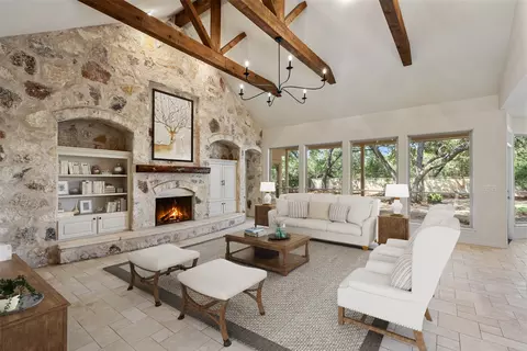 1881 County Road 414, Spicewood, TX 78669