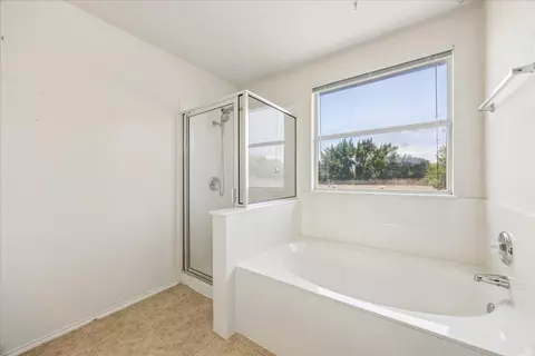 Bath - 338 Spring Branch Loop, Kyle, TX 78640 photo 1 of 4