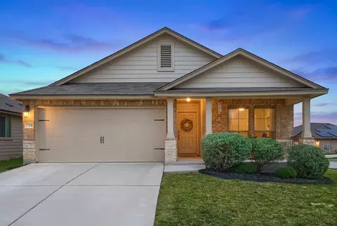 1704 T H Johnson Dr, Taylor, TX 76574