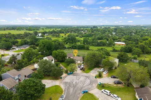 View/Area - 128 Hillside Dr, Elgin, TX 78621 photo 9 of 9