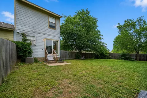 Exterior - 128 Hillside Dr, Elgin, TX 78621 photo 5 of 6