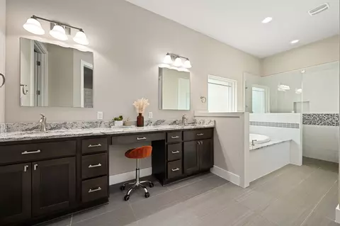Bath - 1500 Chalk Bluff Ct, Leander, TX 78641 photo 1 of 5