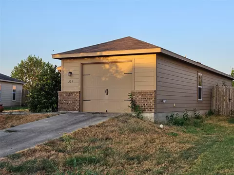 205 Millers Loop, Jarrell, TX 76537 photo 2