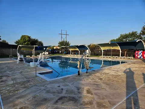 205 Millers Loop, Jarrell, TX 76537 photo 4