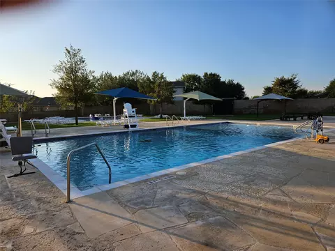 205 Millers Loop, Jarrell, TX 76537 photo 3
