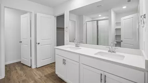 Bath - 156 Gilmer Ln, Buda, TX 78610 photo 3 of 5