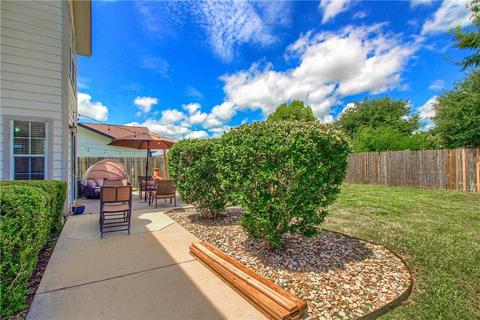 104 Comal Cv, Elgin, TX 78621 photo 31