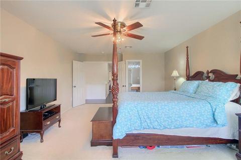 104 Comal Cv, Elgin, TX 78621 photo 20