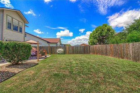 104 Comal Cv, Elgin, TX 78621 photo 32