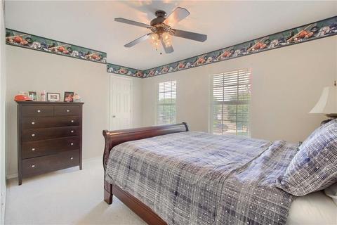 104 Comal Cv, Elgin, TX 78621 photo 23