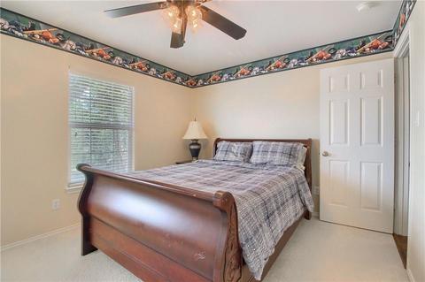 104 Comal Cv, Elgin, TX 78621 photo 24