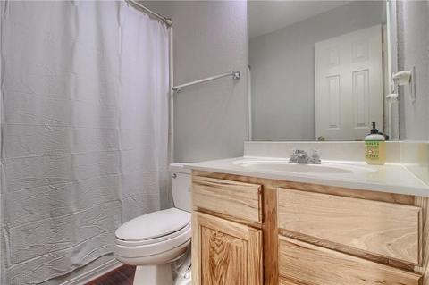 104 Comal Cv, Elgin, TX 78621 photo 27