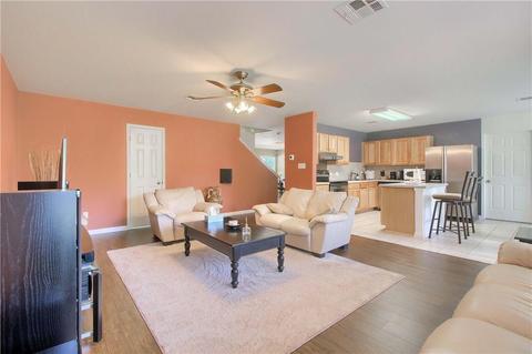 104 Comal Cv, Elgin, TX 78621 photo 9