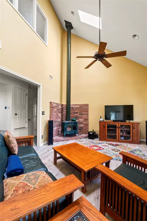 928 Upper Elgin River Rd, Elgin, TX 78621 photo 11