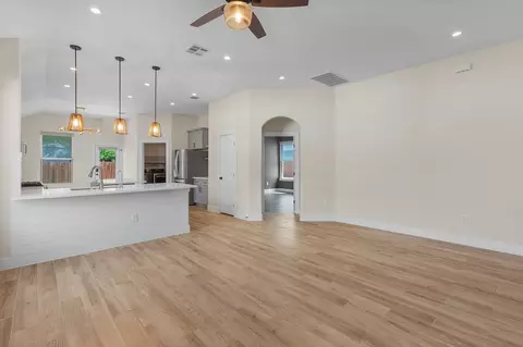 303 W Browning St, Manor, TX 78653