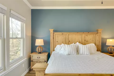 330 Southwind Rd, Point Venture, TX 78645