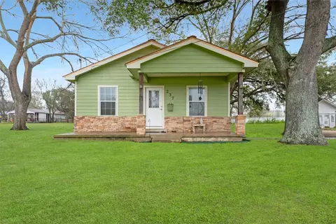 237 San Marcos Hwy, Luling, TX 78648